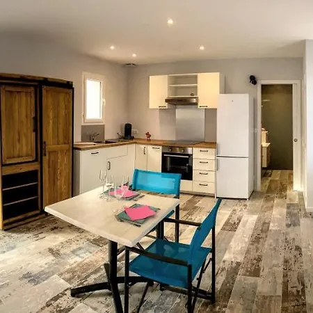 Logis Du Chateau アパート Le Château-dʼOléron