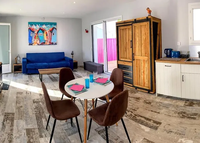 Logis Du Chateau Le Château-dʼOléron